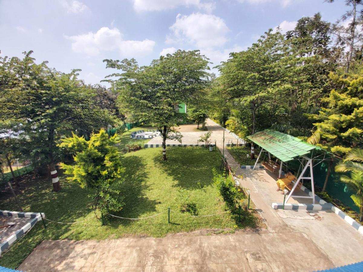 The Midway Jungle Resort Масинагуди Екстериор снимка