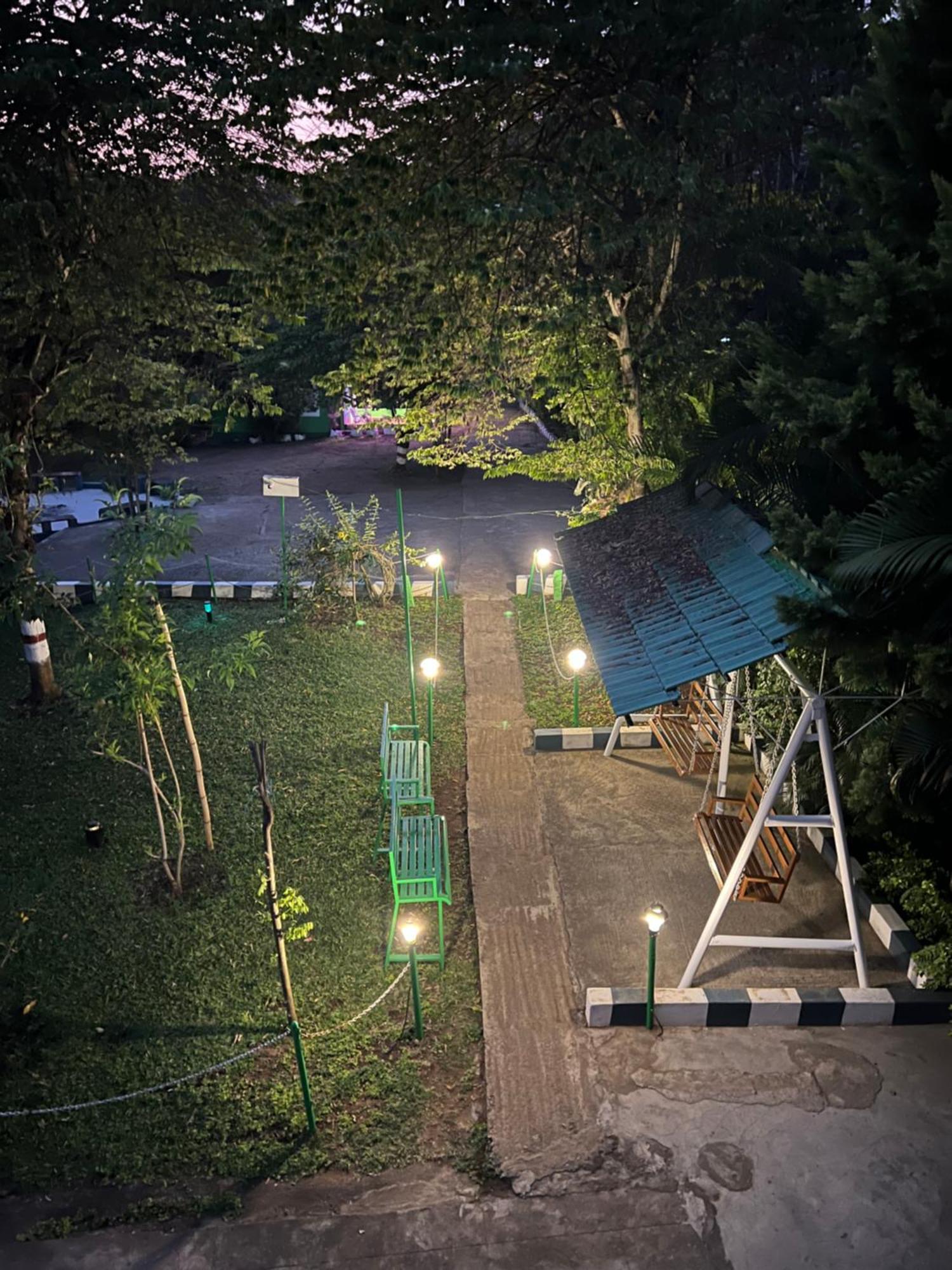 The Midway Jungle Resort Масинагуди Екстериор снимка