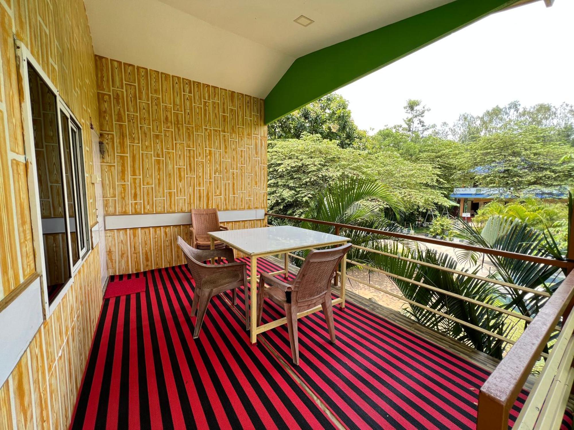 The Midway Jungle Resort Масинагуди Екстериор снимка