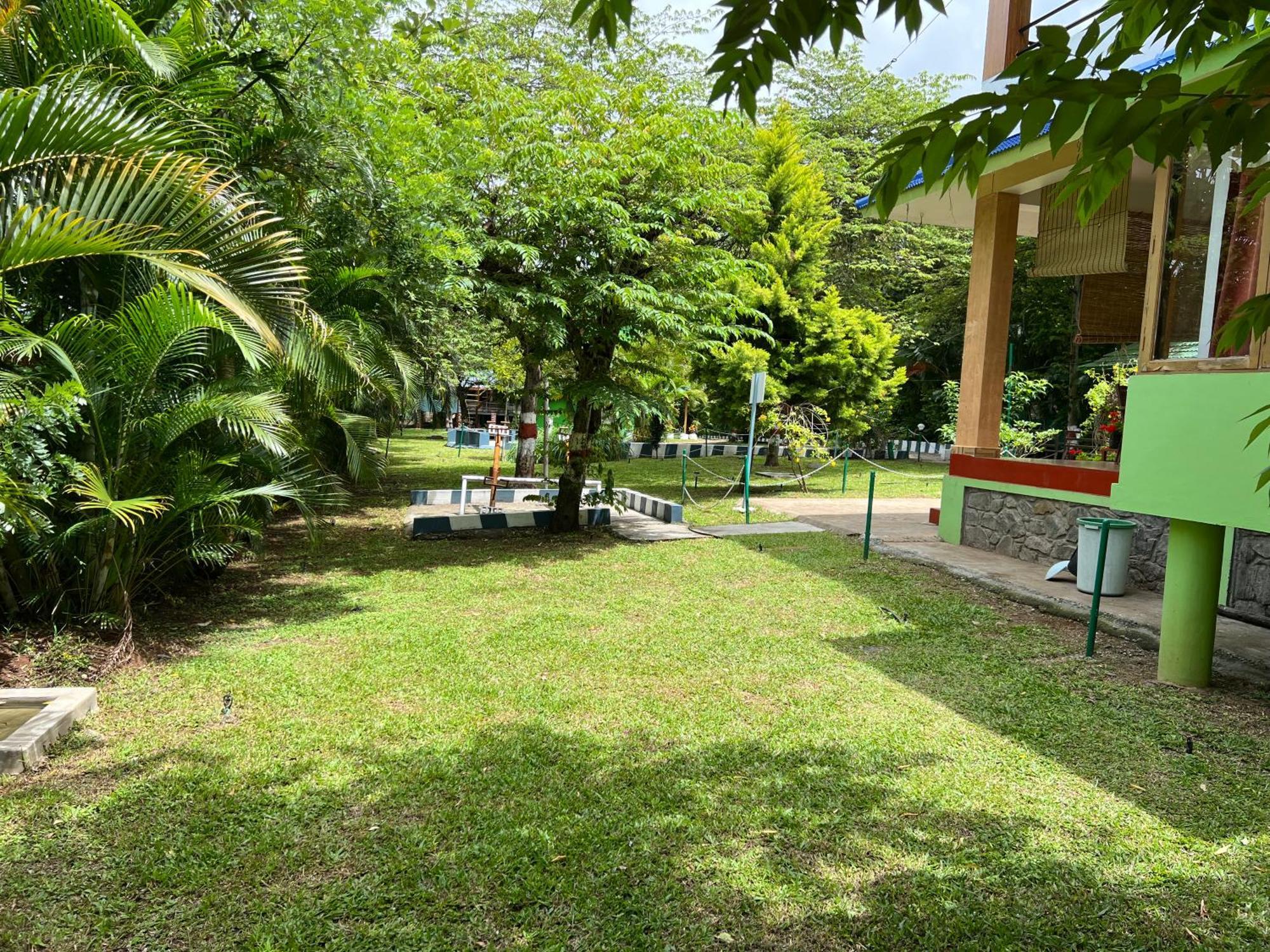 The Midway Jungle Resort Масинагуди Екстериор снимка
