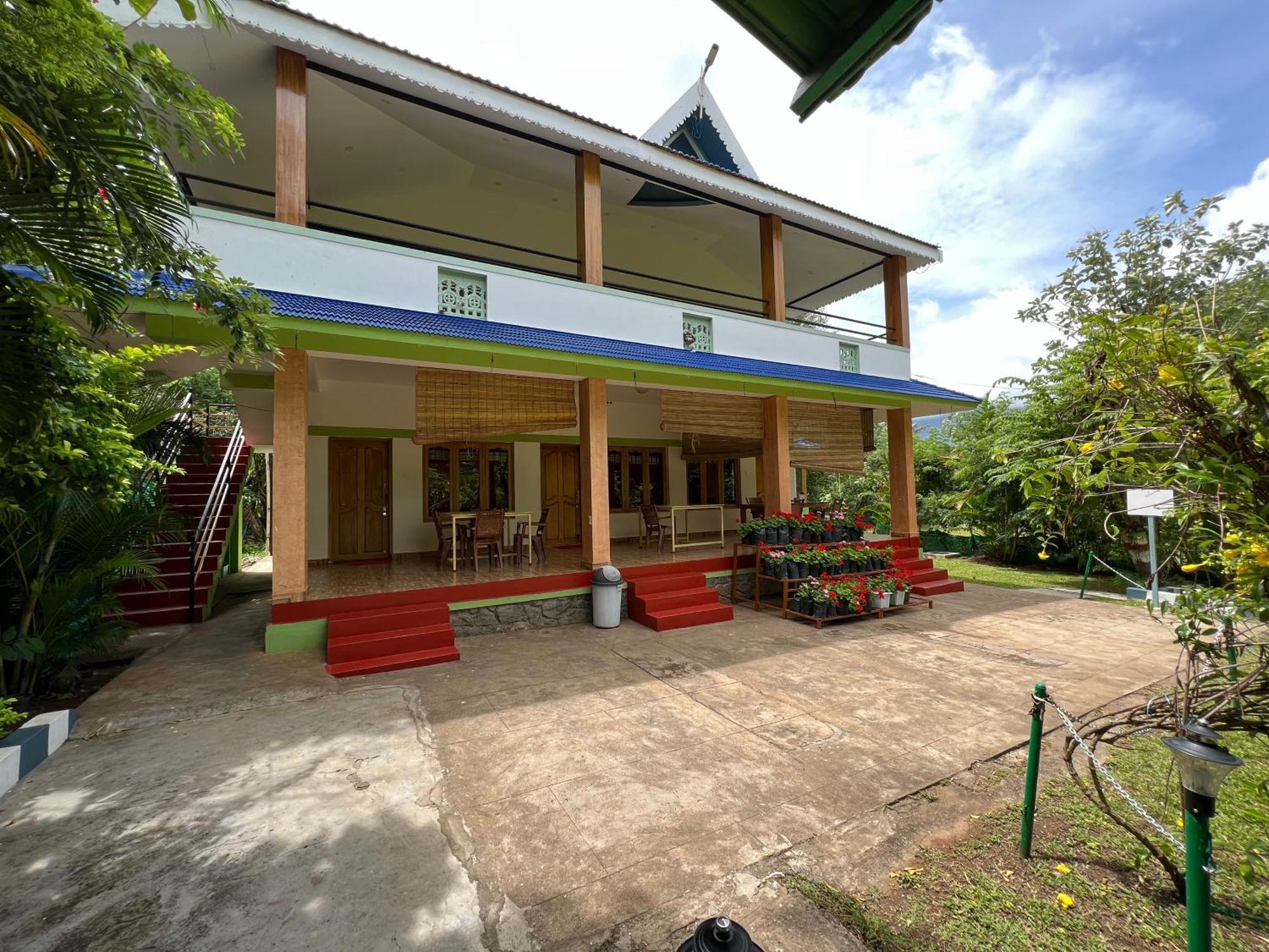 The Midway Jungle Resort Масинагуди Екстериор снимка