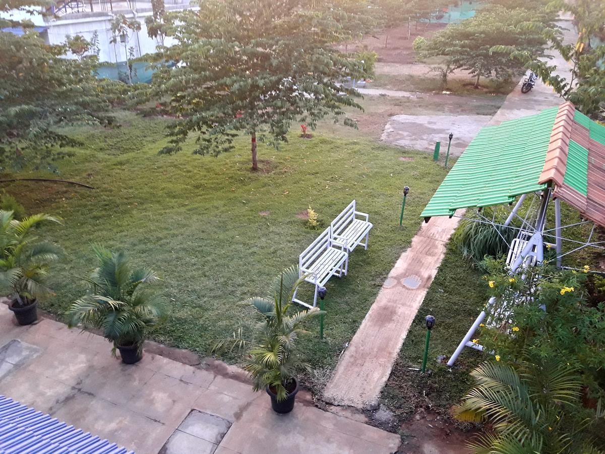 The Midway Jungle Resort Масинагуди Екстериор снимка